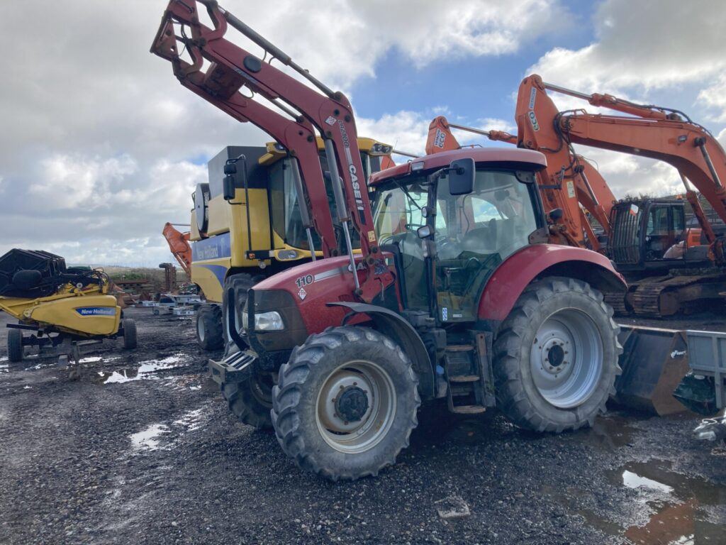 Used Case Maxxum 110 & Case LRZ 100 Loader