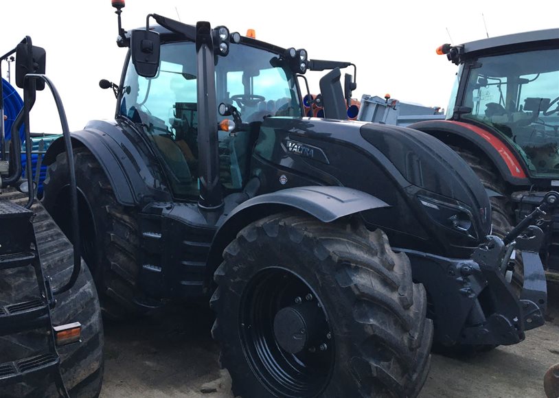 Valtra T254V ST Tractor