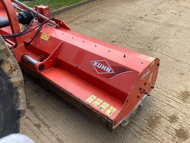 Kuhn VKM 305