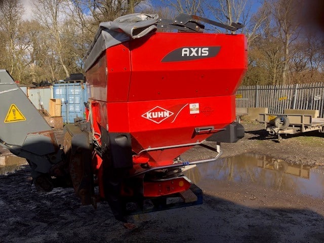 Kuhn Axis 40.2 M-EMC