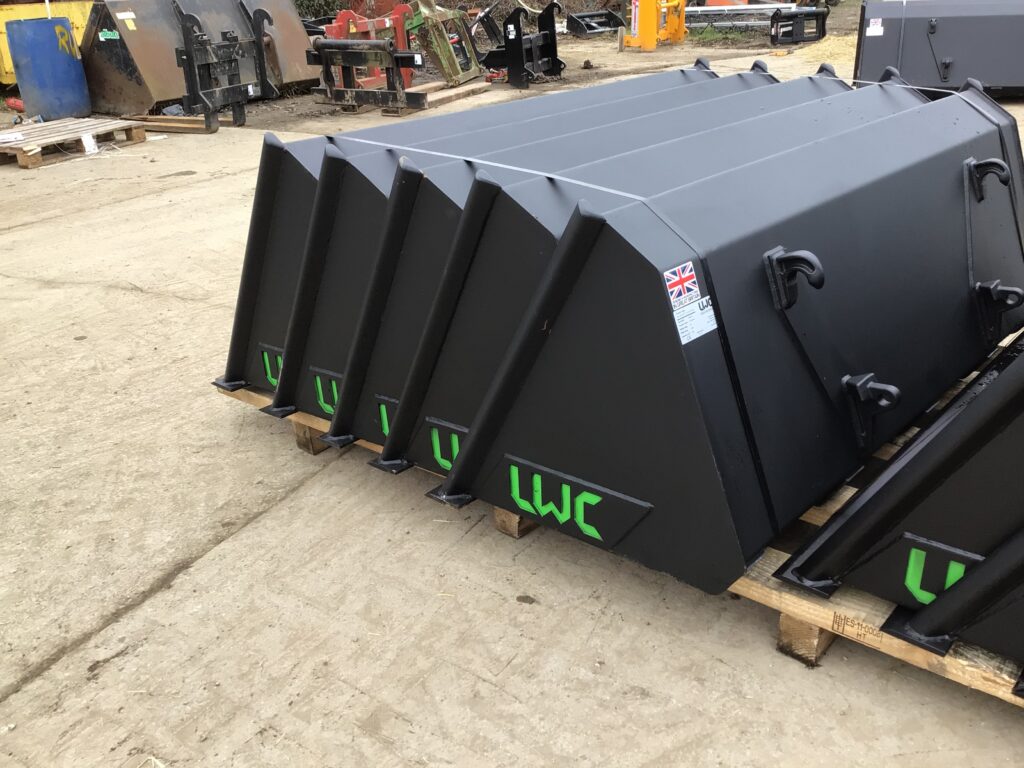 LWC 6FT LOADER BUCKET