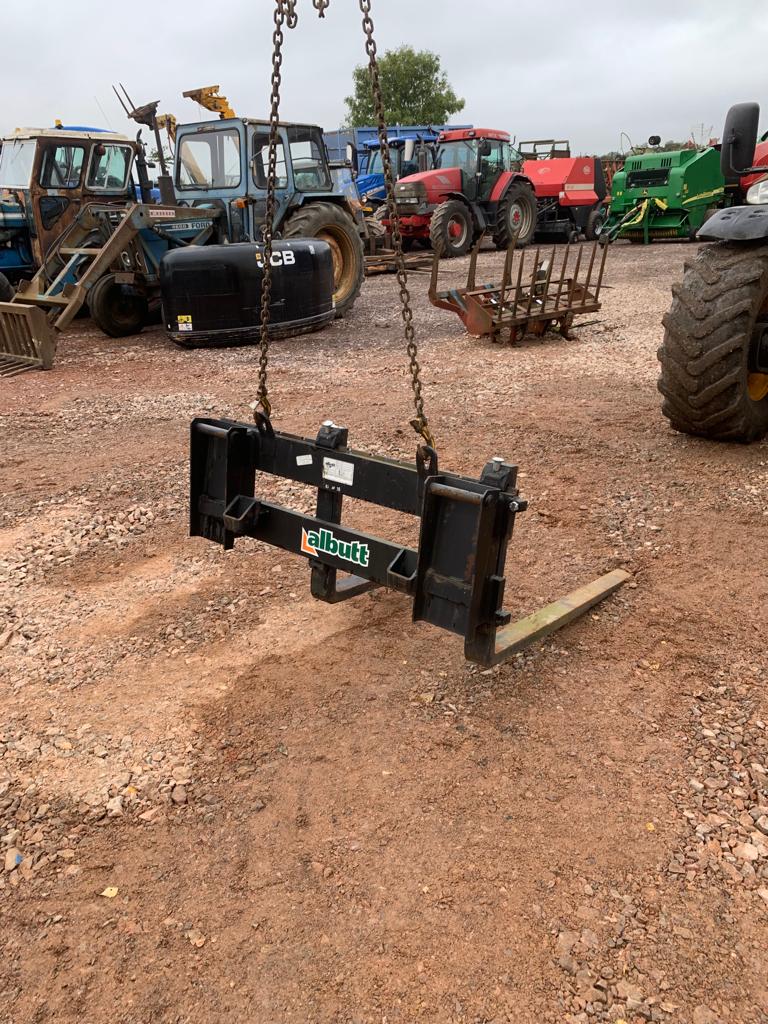 ALBUTT PALLET FORKS TO FIT JD