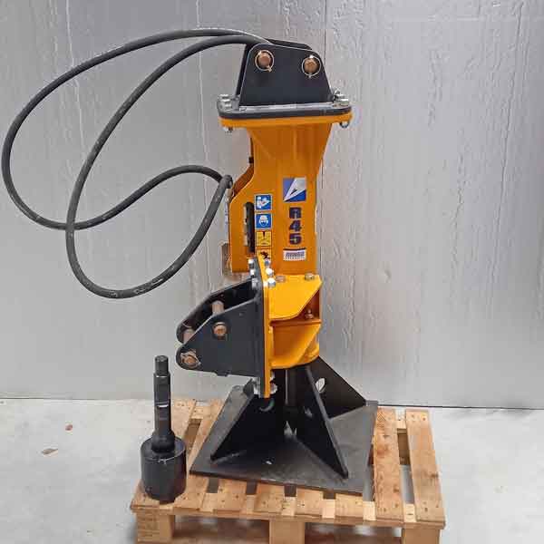 Arrowhead R45 post driver