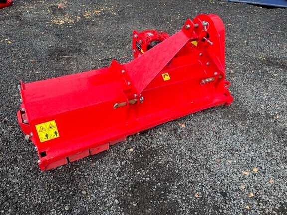 Trimax EZEEMOW 135