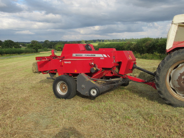 Massey Ferguson 1840 in-line conventional baler