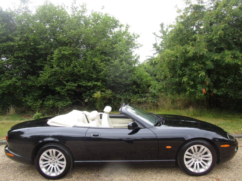 2004 Jaguar XK8 4.2 Convertible 2dr Petrol Automatic (279 g/km, 300 bhp)