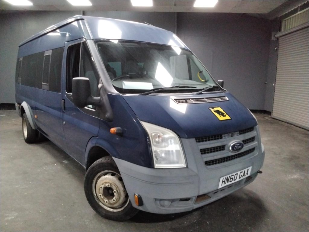 FORD TRANSIT 100 T430 17S RWD - 2402cc