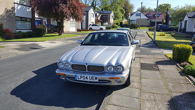 Jaguar XJR