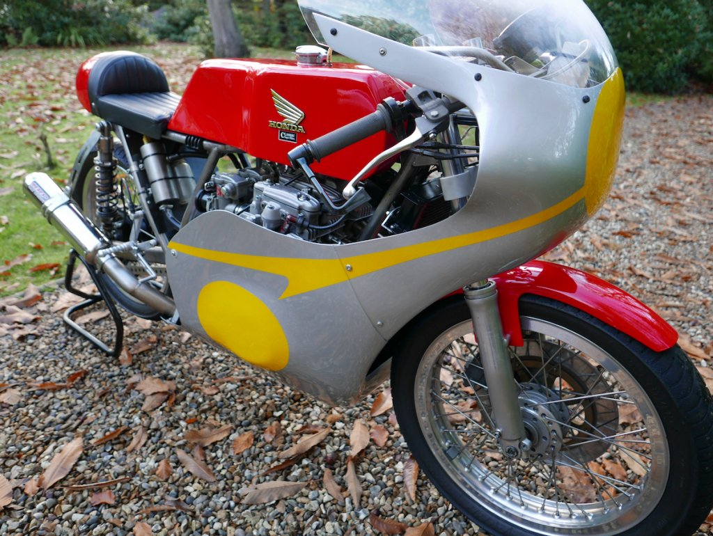 Honda Four classic racer