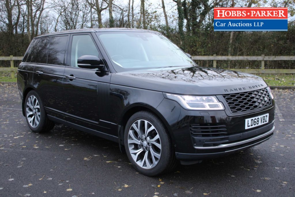 Land Rover Range Rover Autobio P400E A in Black (LD68 VBZ)