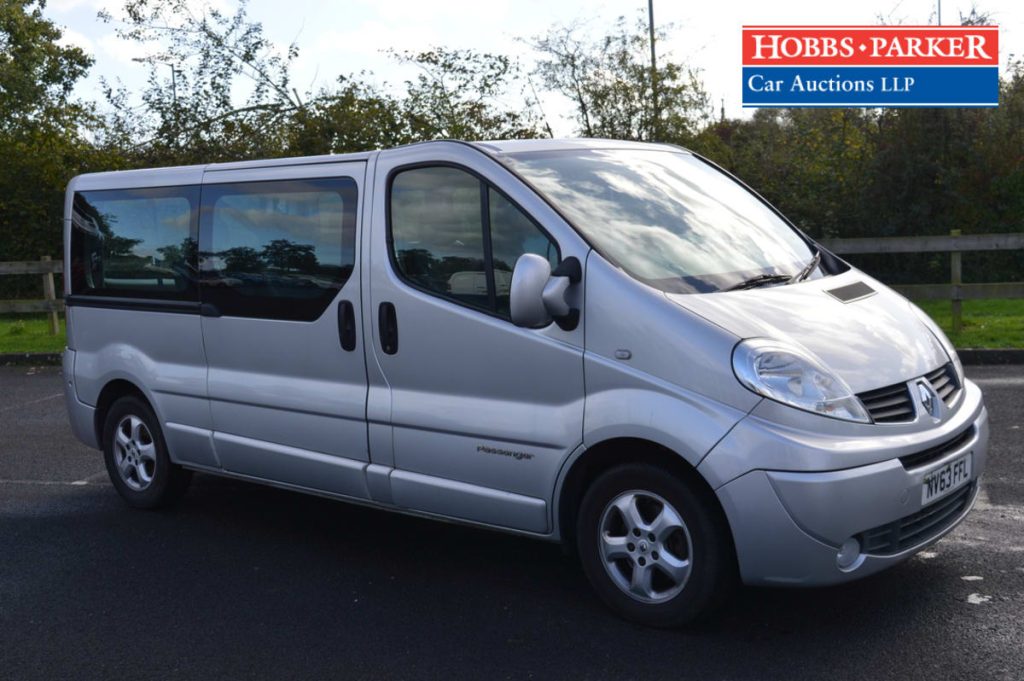 Renault Trafic LL29 Sport DCI in (NV63 FFL)