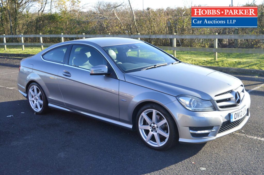 Mercedes C180 AMG Sport BLUEEFFI-CY A in Silver (OV12 UOK)