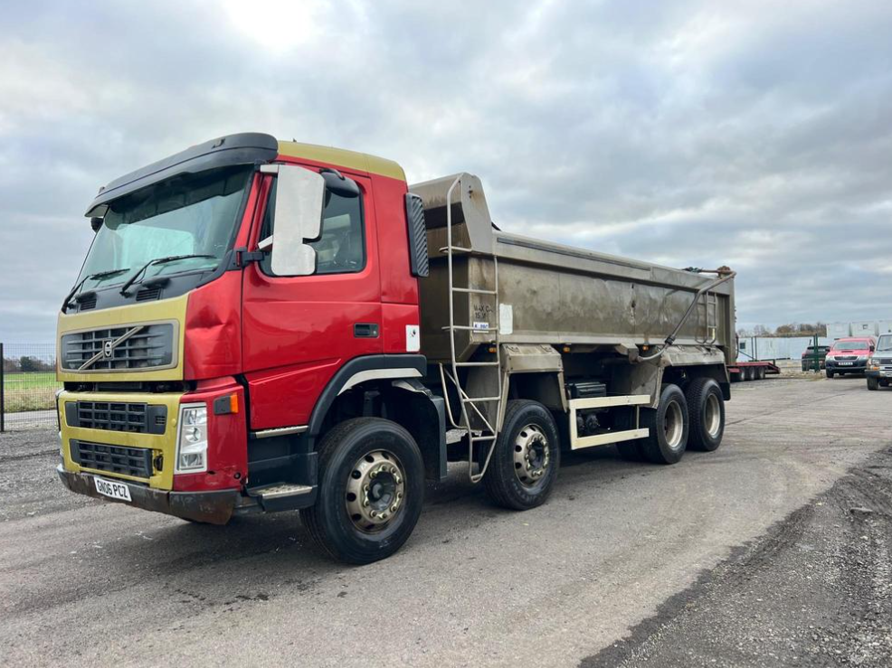 VOLVO FM9 8x4 TIPPER for sale (MP)