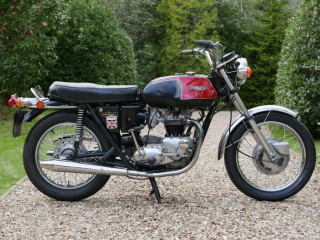 Triumph T120 Bonneville