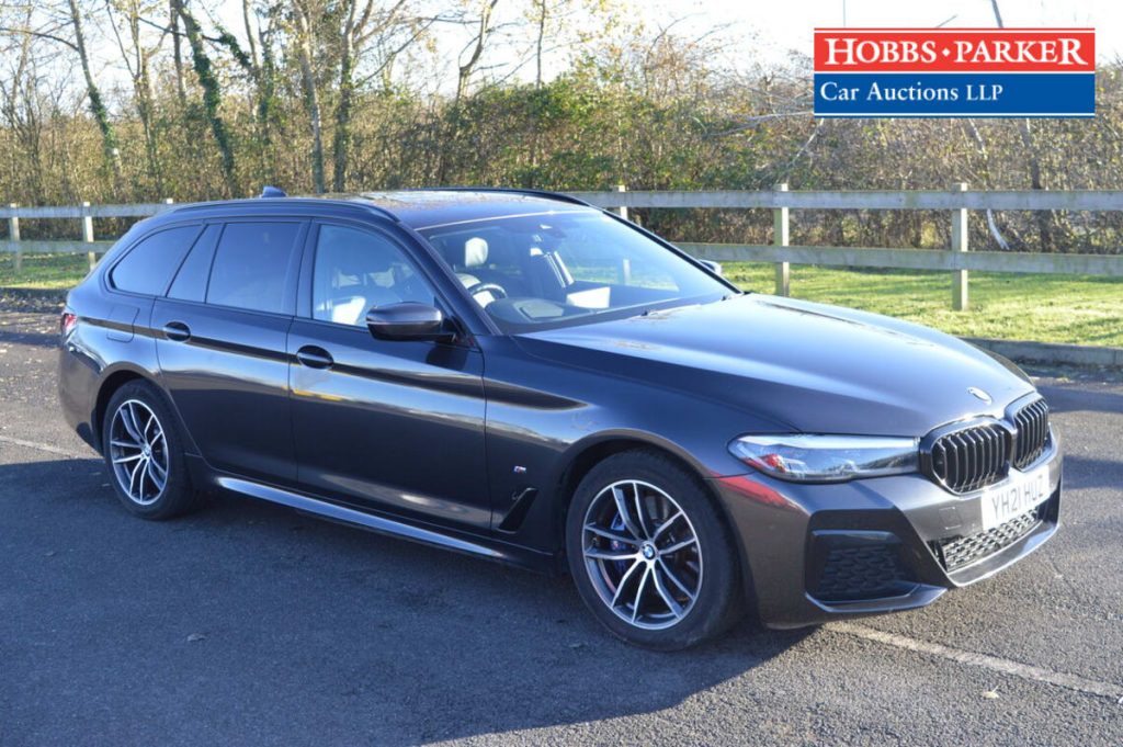 BMW 530E M Sport Auto in Grey (YH21 HUZ)