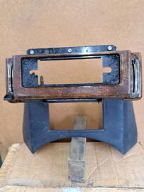 Miscellaneous Cars Daimler V8 250 center console.