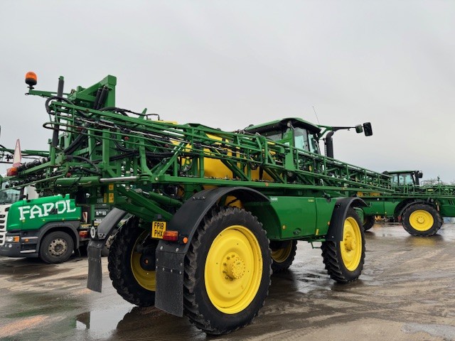 John Deere R4040i