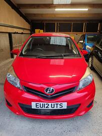 Toyota Vitz 2012