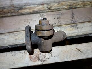 Miscellaneous Tractors & Machinery Aveling blow down valve