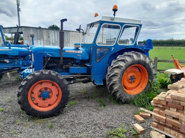 Tractors Fordson Roadless super major