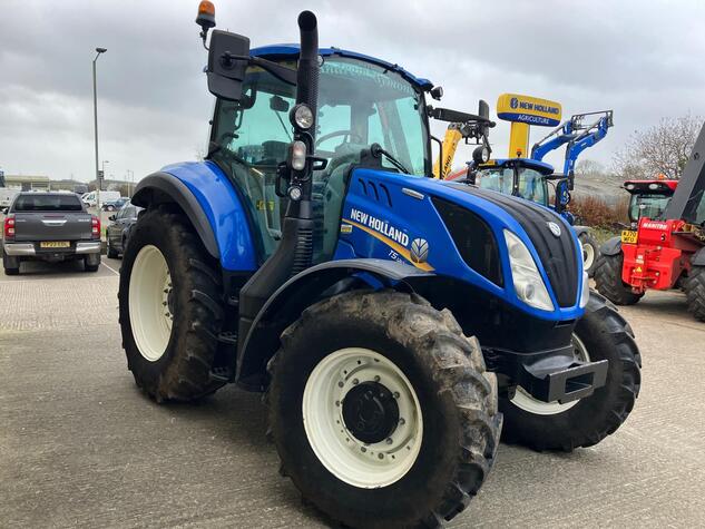 Tractors New Holland T5.120 Electro Command