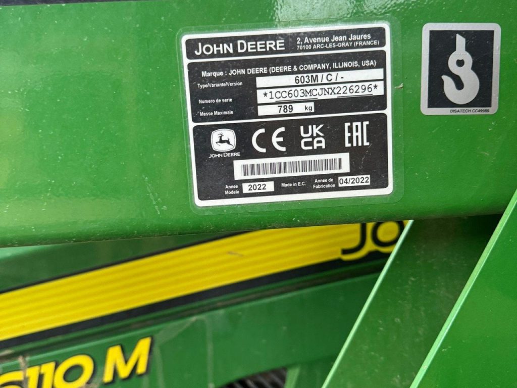 John Deere 6110M