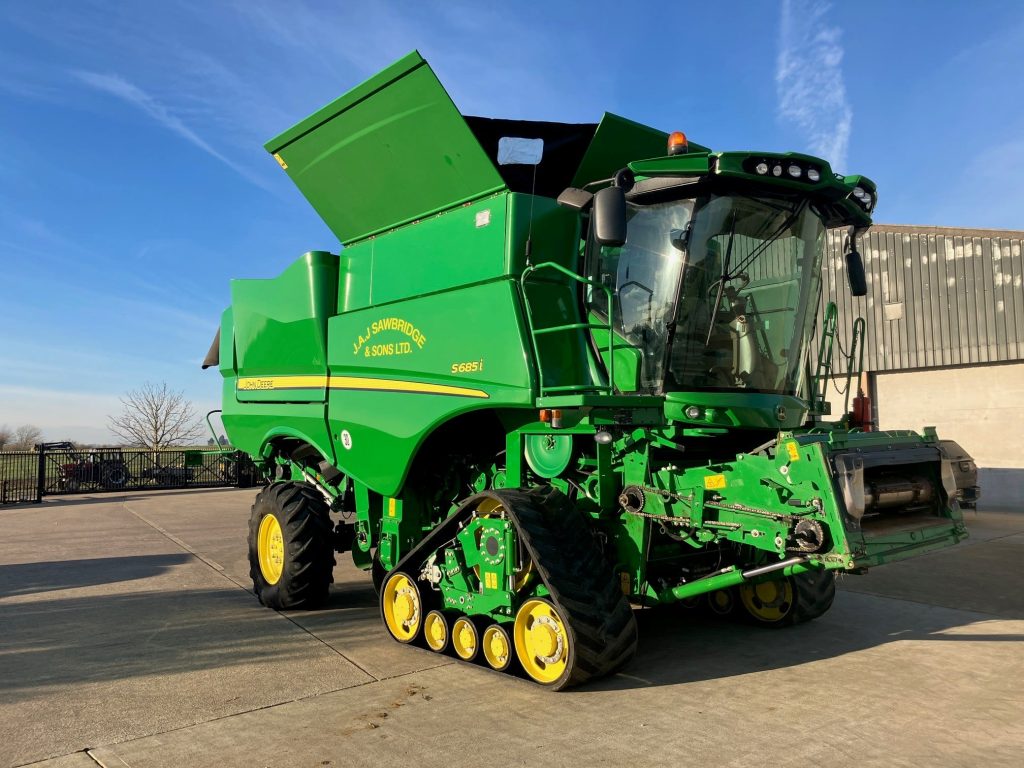 JOHN DEERE S685 TM