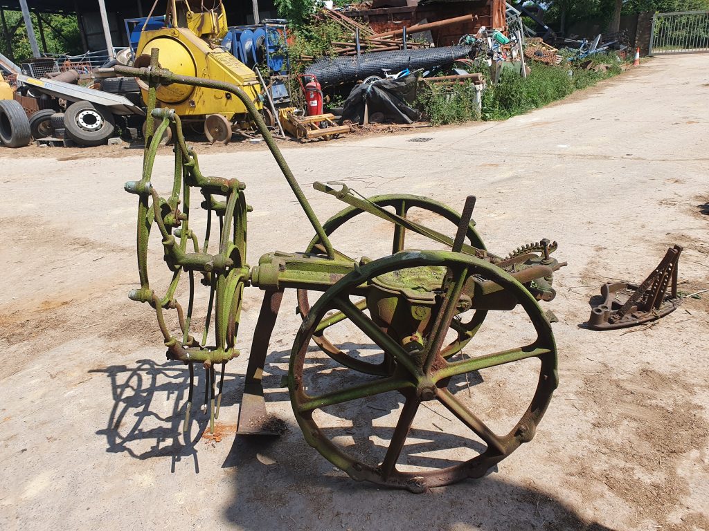 Albion Potato Lifter