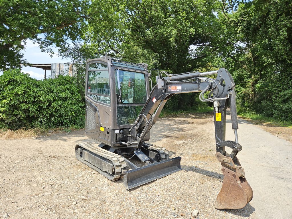 Hardlife XN28 Mini Digger