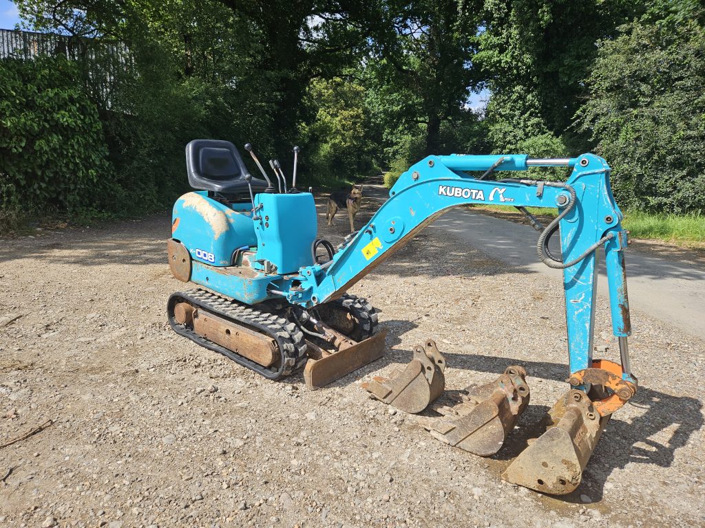 Kubota K008 Micro Digger