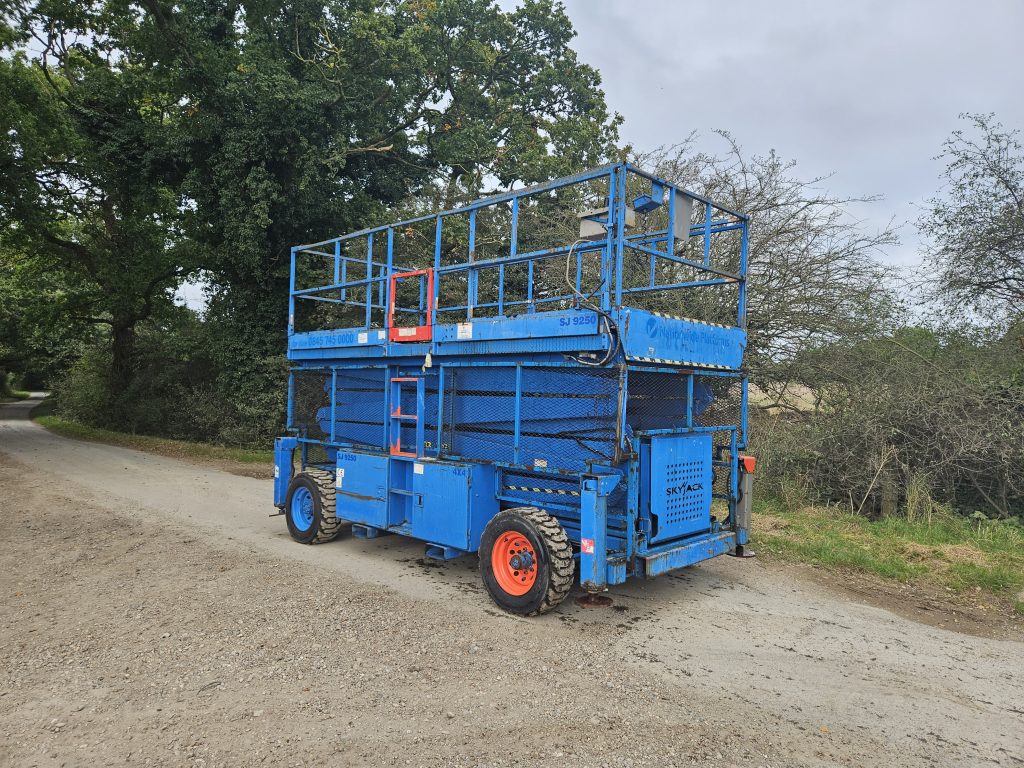 Skyjack SJ9250 Scissor Lift