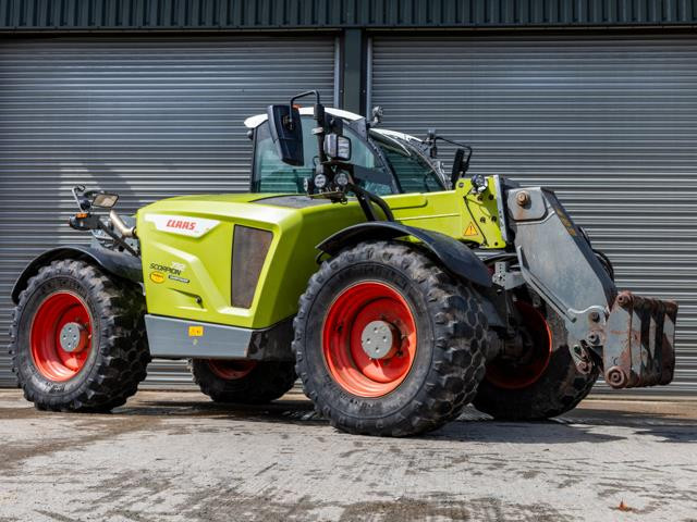 CLAAS SCORPION 732