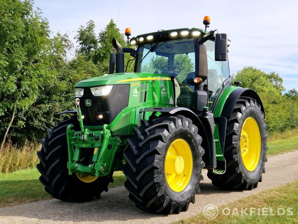 2019 John Deere 6250R tractor