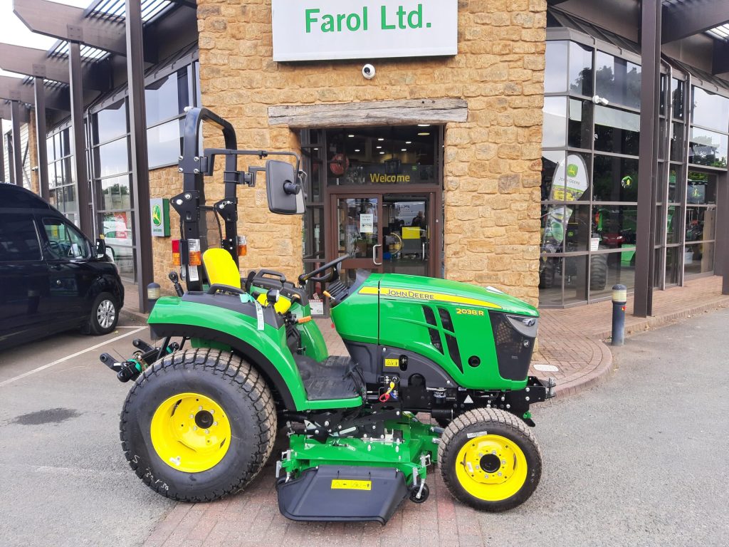 John Deere 2038R compact tractor