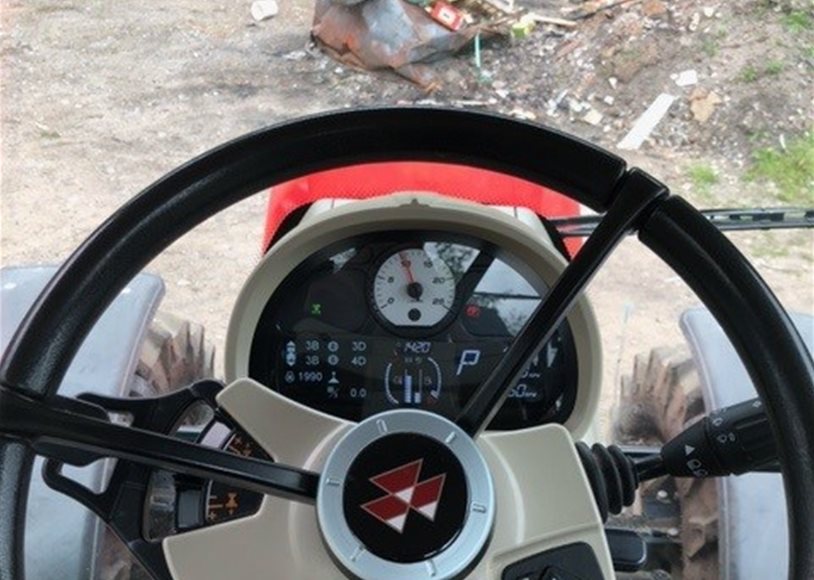 Massey Ferguson 6716SEFD6 Tractor
