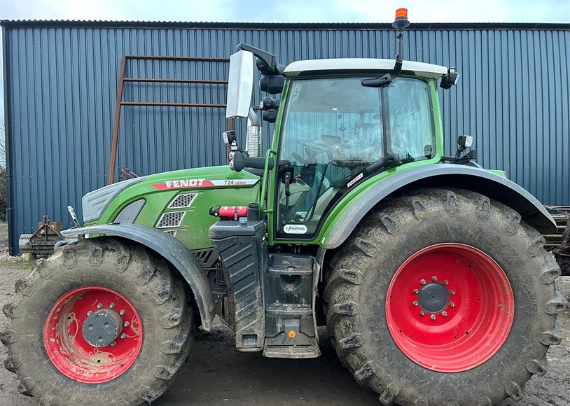 Fendt 724 Tractor