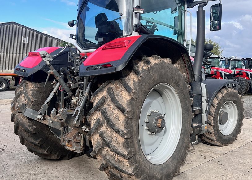 Massey Ferguson 8S.265EXDV Tractor