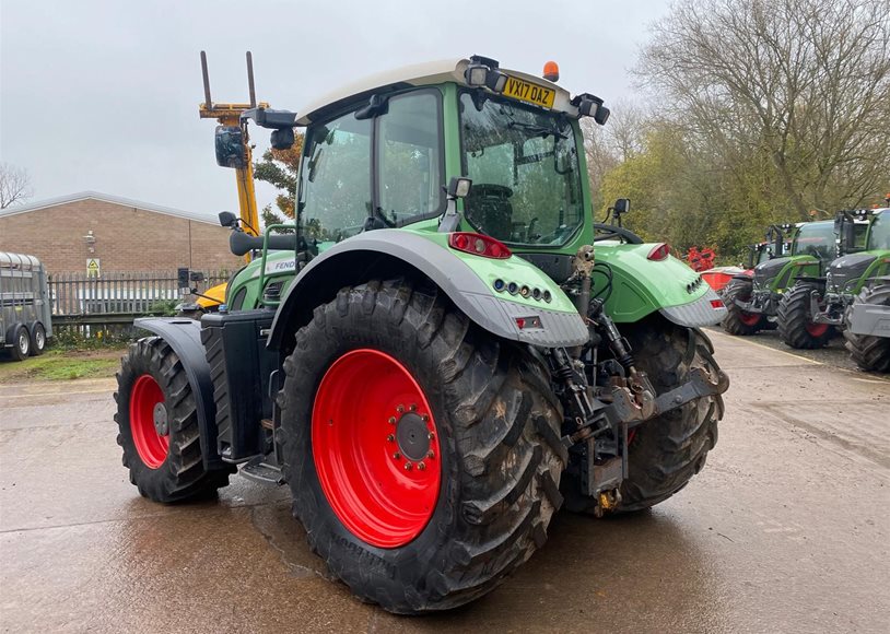 Fendt 718 Tractor