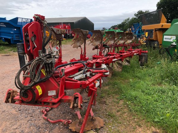 Ovlac HV6-260 Slatted 6 Furrow Plough