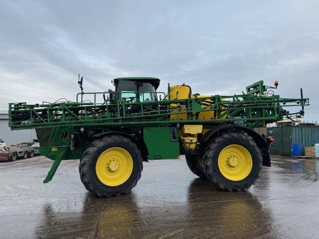 John Deere R4040i