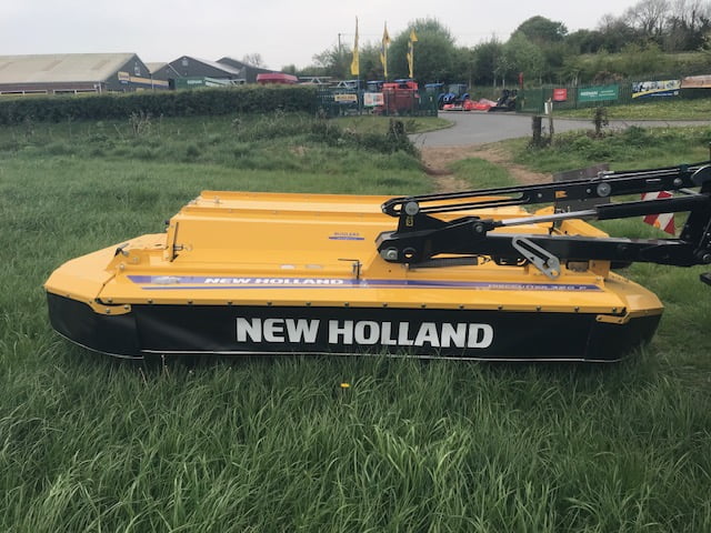 NEW HOLLAND DC320P MOWER CONDITIONER