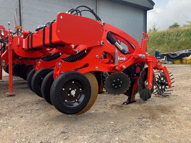 KUHN FARM MACHINERY STRIGER 600R