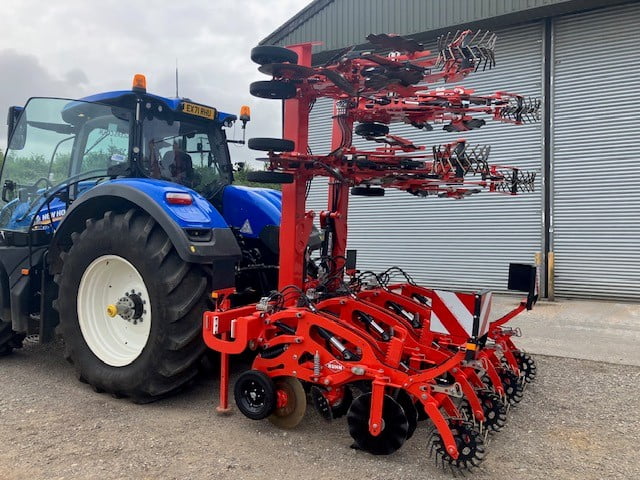 KUHN FARM MACHINERY STRIGER 600R