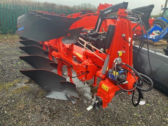 KUHN FARM MACHINERY VM123 NSH PLOUGH