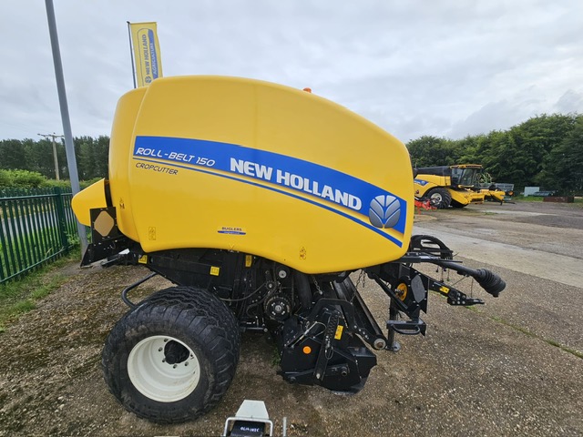 NEW HOLLAND RB150CC ROUND BALER