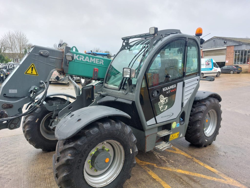 MER 447 TELEHANDLER