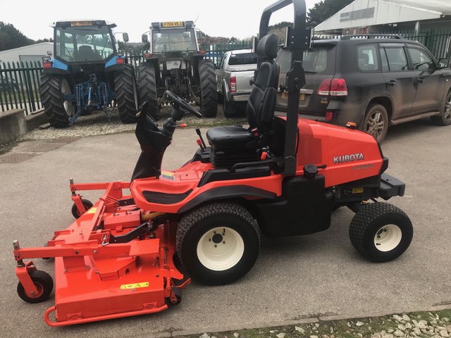 Kubota F3890 C/W choice of decks