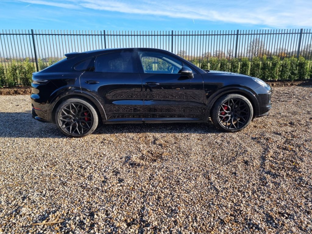 PORSCHE CAYENNE GTS 5dr Tiptronic S