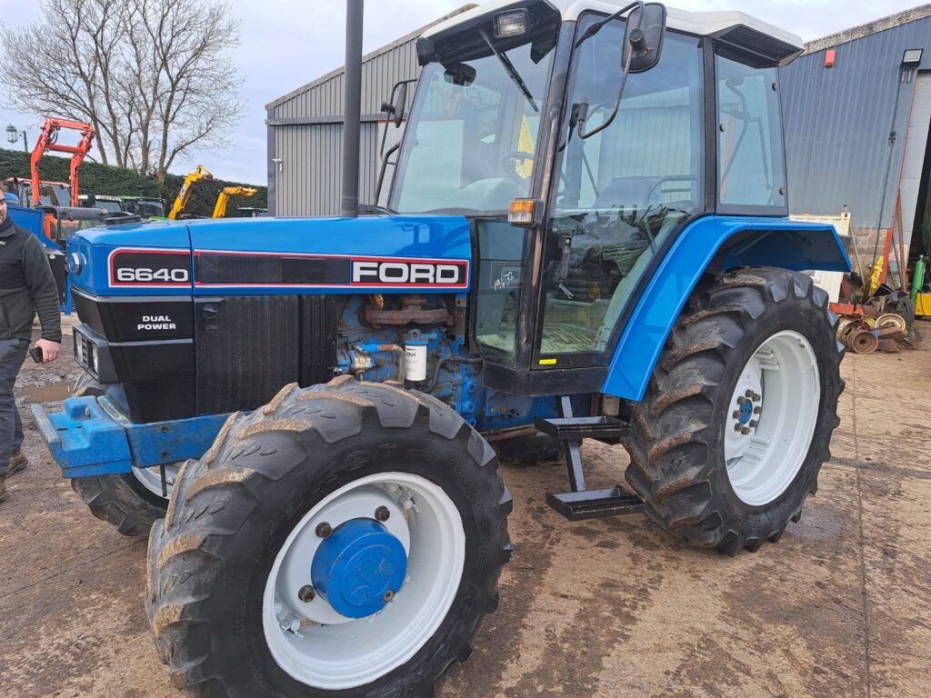 FORD 6640 SL DUAL POWER TRACTOR