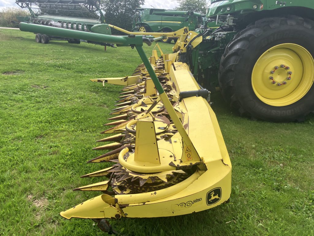 John Deere 390 Plus